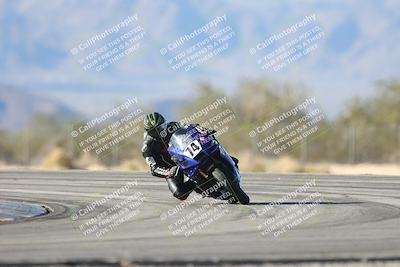 media/Dec-07-2025-CVMA (Sun) [[3e7d2de5dc]]/Race 12- Formula 40 MW and LW/